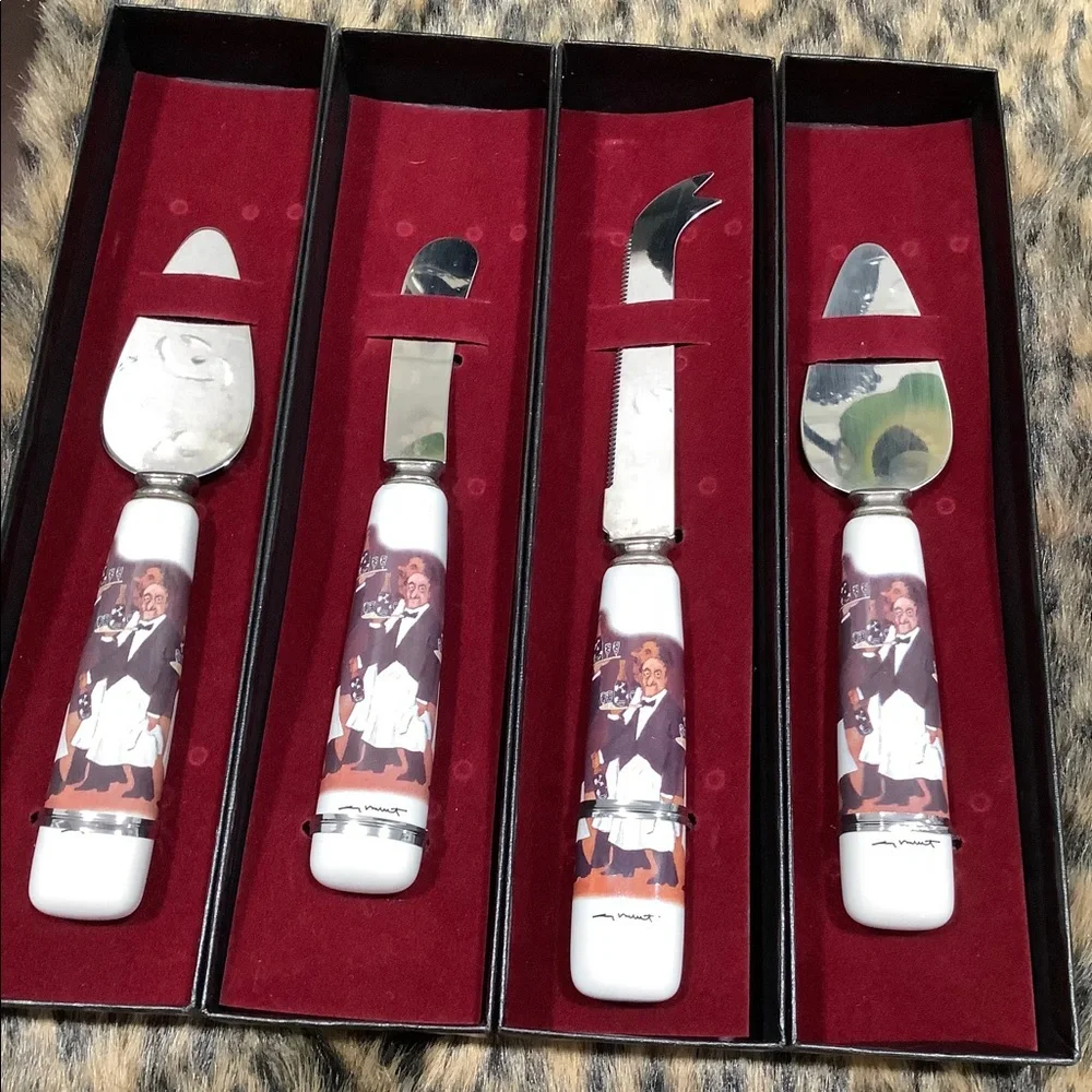 FROM DISNEY RESORTS CHEESE‎ SPREADER SET
